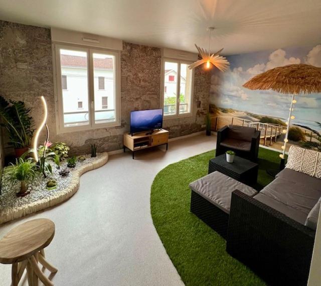 A La Proche De Avec Parking Apartment *